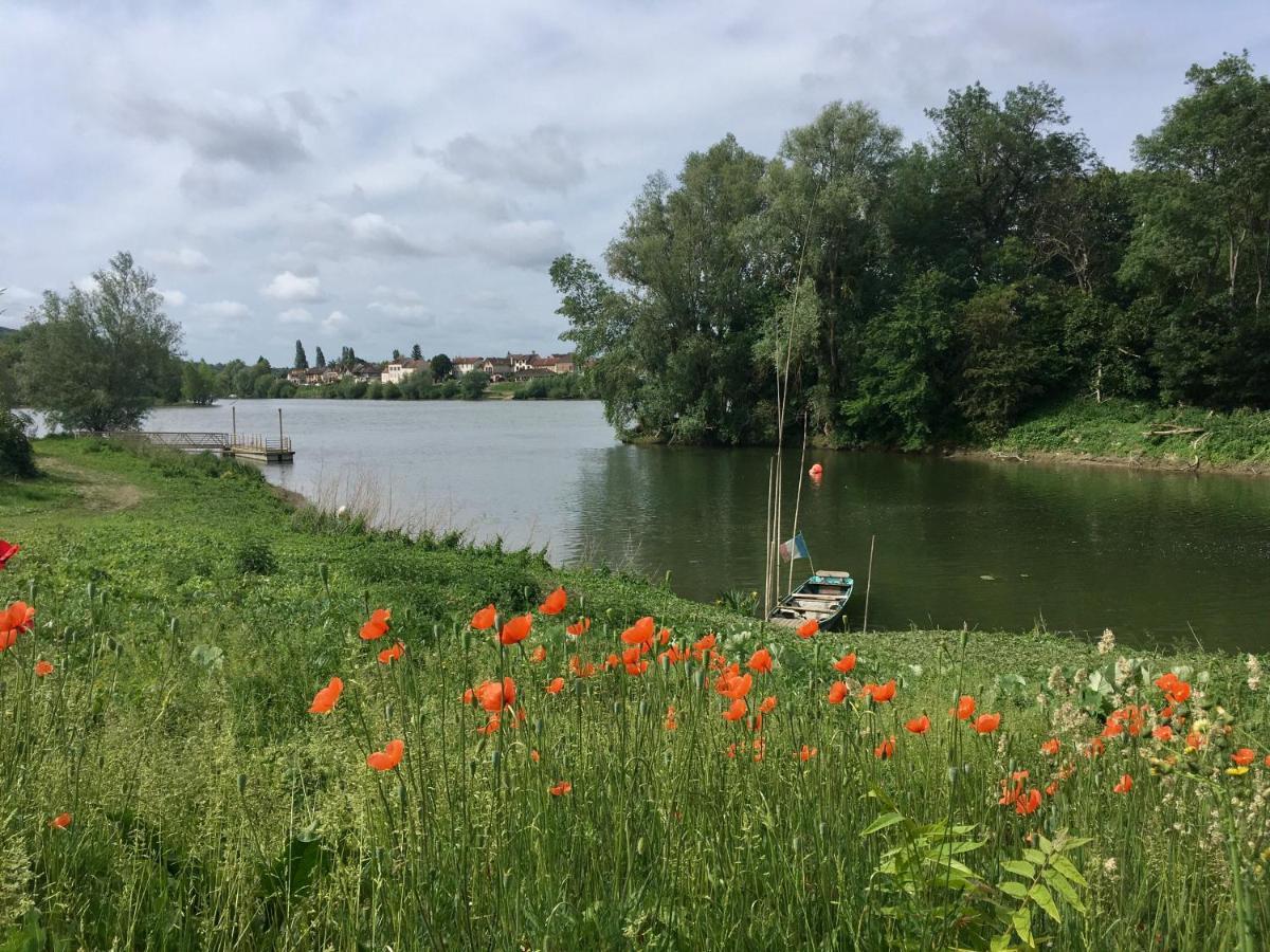 En Bord De Seine Bed & Breakfast Vetheuil Luaran gambar